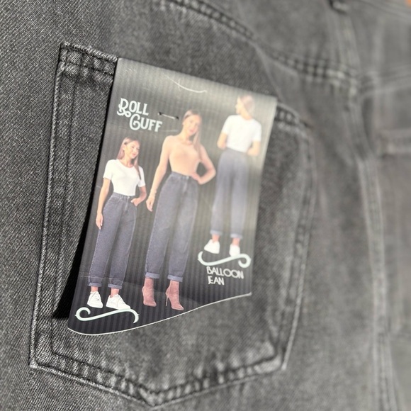 NWT Simple Society Balloon Roll Cuff Jeans - Picture 7 of 7